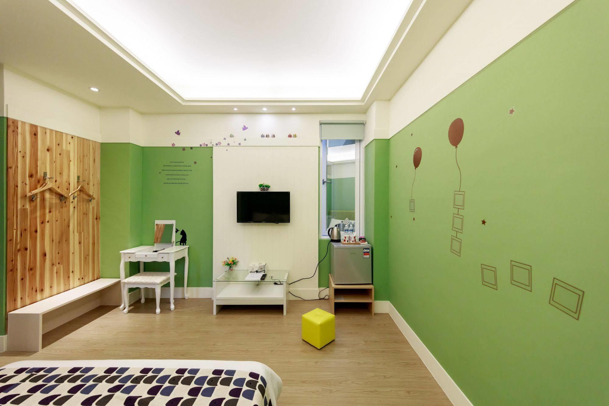 Bear Giant Castle Apartment Hualien City Ngoại thất bức ảnh